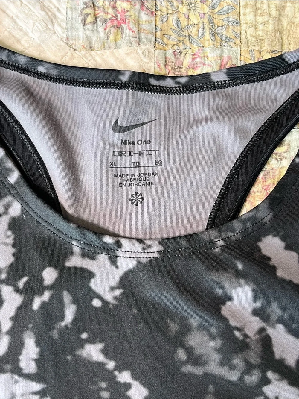 Women’s Nike Abstract Print Athletic Tank-XL